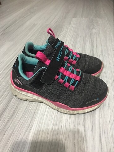 Skechers spor ayakkabı