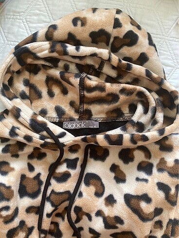 Diğer Olalook marka kapüşonlu yarı leoparlı sweatshirt