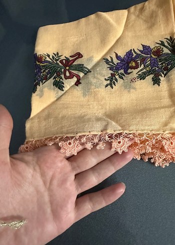 Armine Somon oyalı başörtü