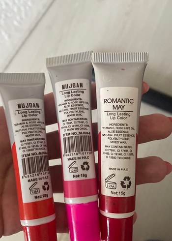 Diğer Uzun Süre Kalıcı Renkli Dudak Rujları
