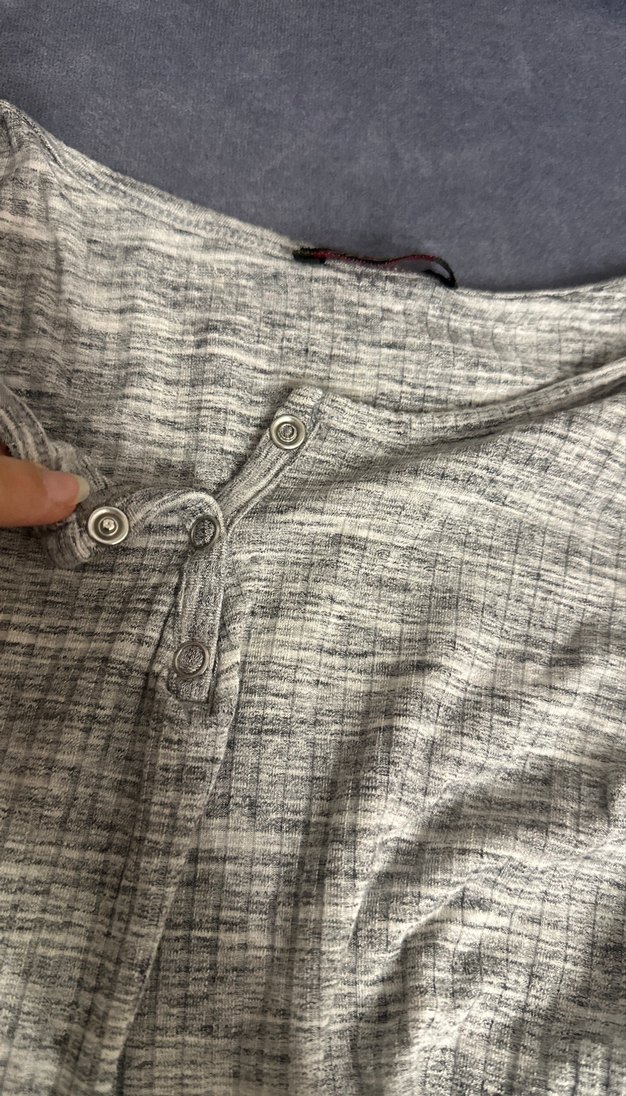 Gri Kısa Kollu Hamile Keten Tişört - Görsel 2