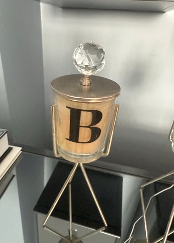 Zara Home Parlak Mumluk ve B Harfli Mum