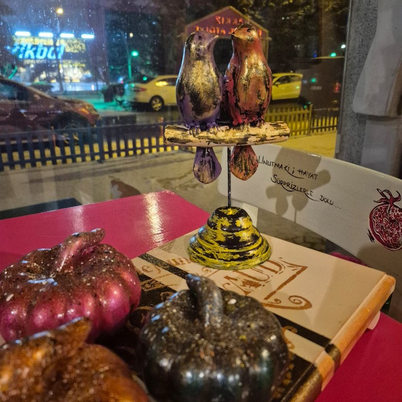 Tümüyle El Yapımı Renkli Kuş Figürlü Dekoratif Biblo - Görsel 3