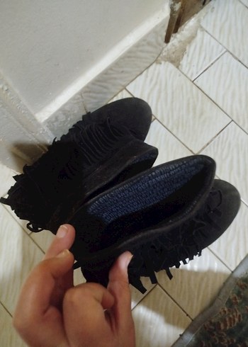 Siyah Süet Püsküllü Dolgu Topuklu Bot - Görsel 5