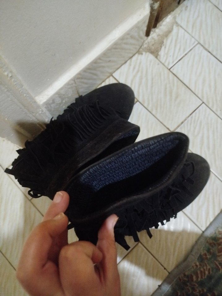 Siyah Süet Püsküllü Dolgu Topuklu Bot - Görsel 5