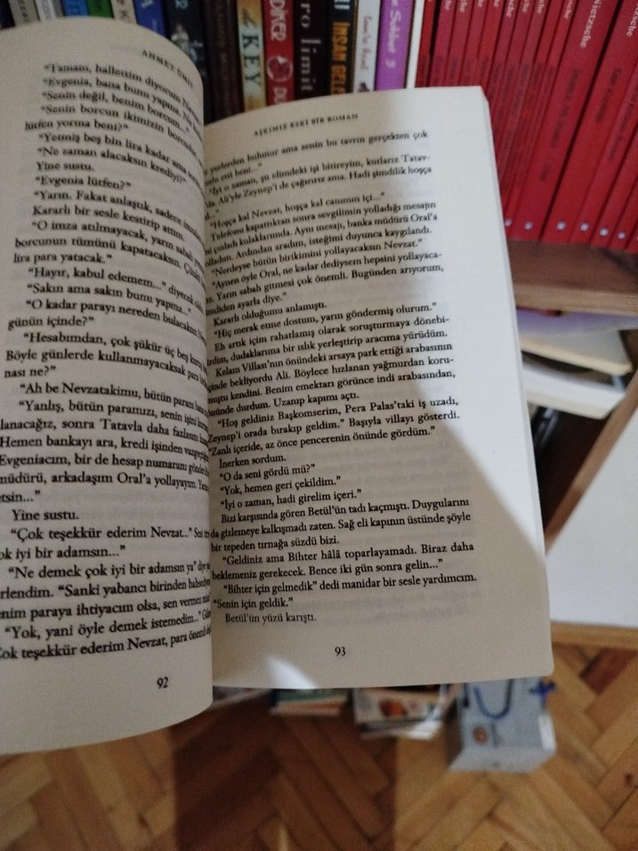 Ahmet Ümit - Aşkımız Eski Bir Roman - Görsel 3