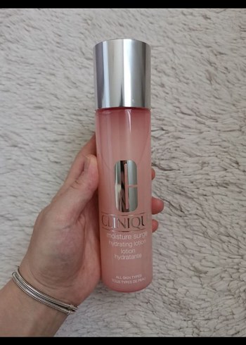 Clinique Moisture Surge Hydrating lossion