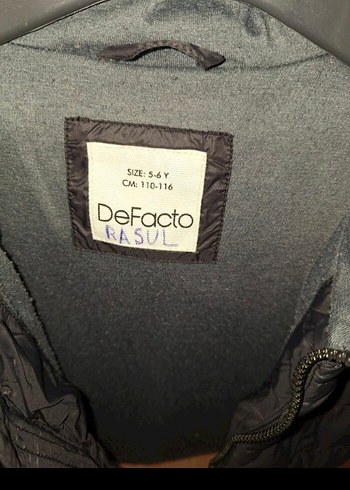 Erkek Çocuk Siyah 
mont - Görsel 4