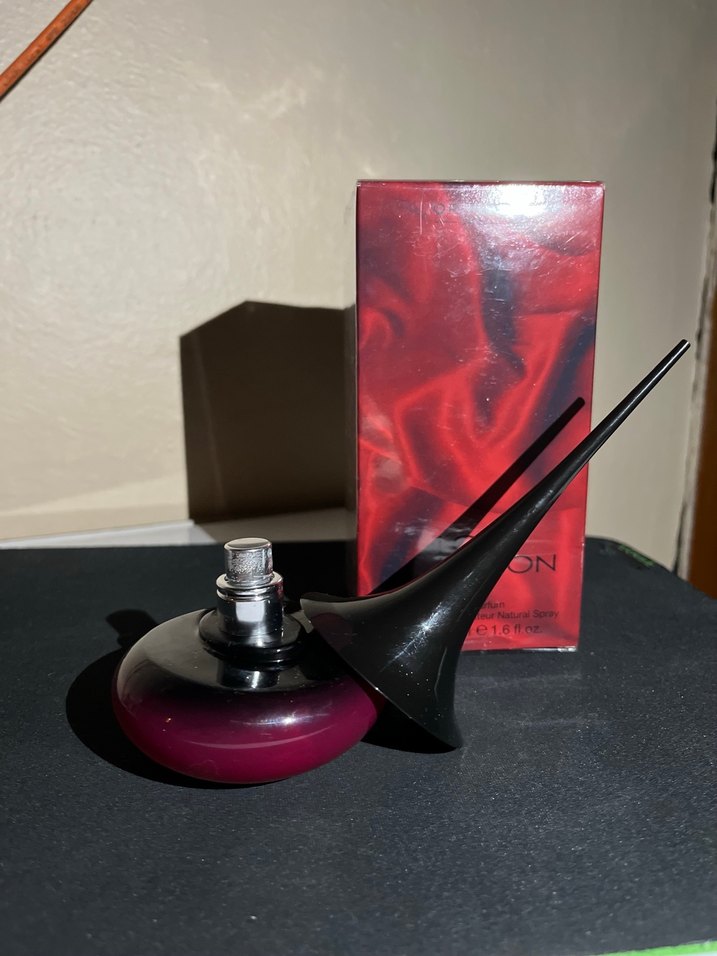 Love Potion Kadın Parfümü 50 ml - Görsel 2