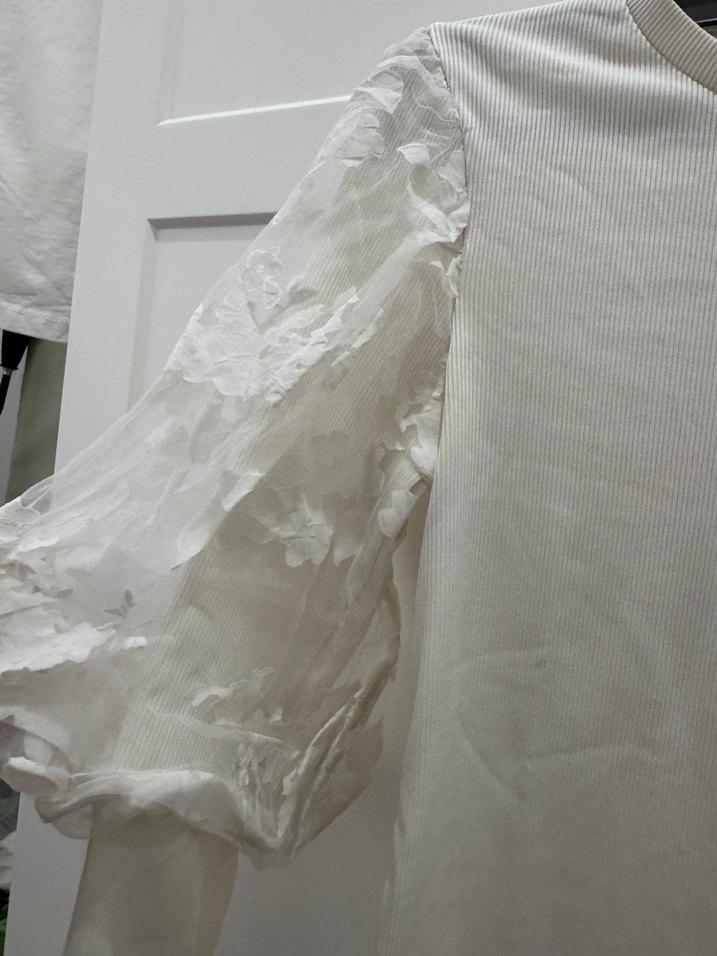 Fırfırlı Beyaz Kadın Bluz - Görsel 3