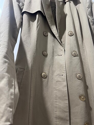 Alvina Trench