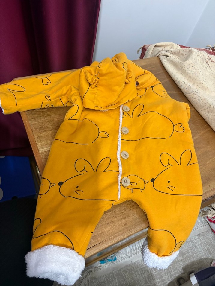 Renkli Desenli Sarı Bebek Tulumu - Görsel 2