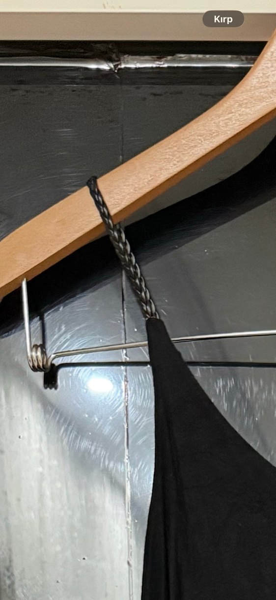 Siyah Askılı Midi Elbise - Görsel 2