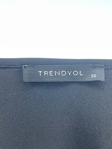 36 Beden siyah Renk Trendyol & Milla Kısa Elbise %70 İndirimli.