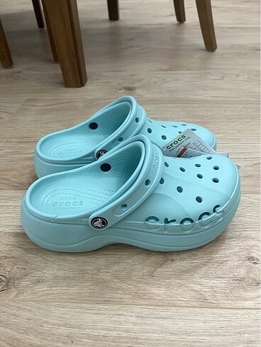 Crocs Orjinal sıfır(hiç kullanılmamış) crocs clog platform