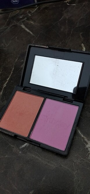 Sephora Allık 