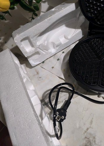 Kalp Desenli Beyaz Tost Makinesi - Görsel 3