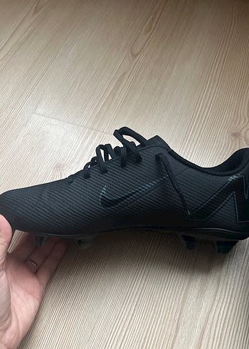 Siyah Bağcıklı Erkek Futbol Ayakkabısı 40.5 numara krampon - Görsel 2