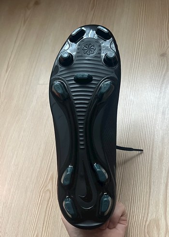 Siyah Bağcıklı Erkek Futbol Ayakkabısı 40.5 numara krampon - Görsel 4