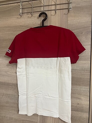 xs Beden beyaz Renk hollister tişört