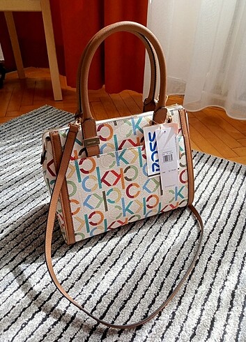 Beden Calvin Klein Orjinal kol çantası