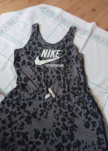 m Beden gri Renk Nike mini Tulum