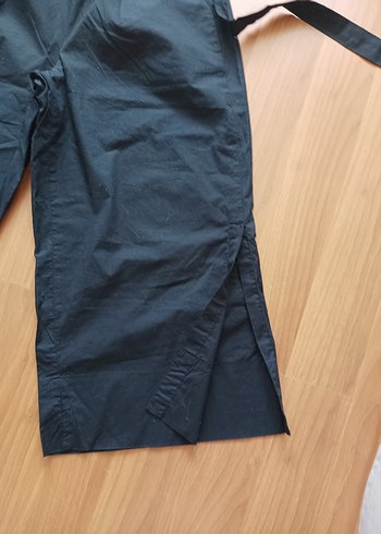 Bershka Kadın siyah Kemerli Geniş Paça Pantolon