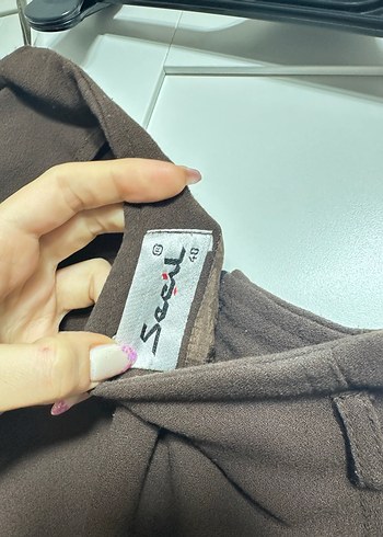 Seçil Düğmeli Kahverengi Midi Etek