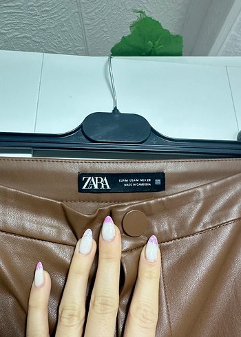 m Beden kahverengi Renk Zara Kahverengi Deri Kadın Pantolon
