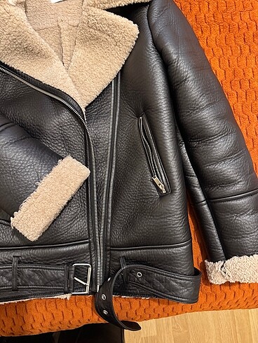 s Beden siyah Renk Stradivarius suni kürklü kaban