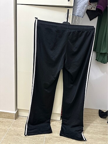 m Beden Adidas eşofman altı