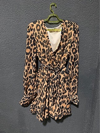 Leopar elbise