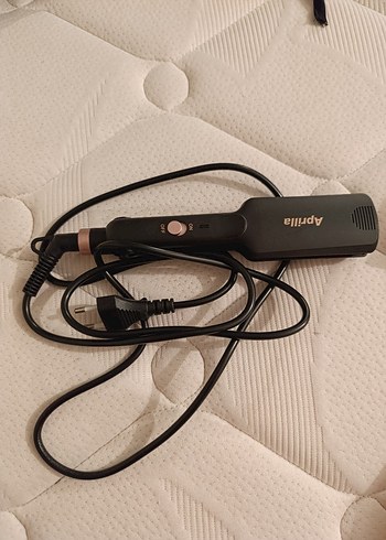 Siyah Apprila su dalgası maşası