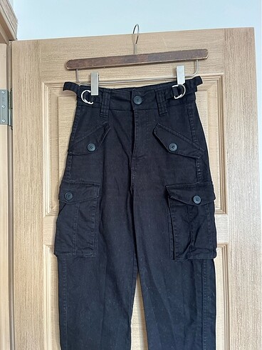 Bershka Berskha Kargo Pantolon Çok Cepli Çok Havalı