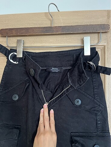 32 Beden siyah Renk Berskha Kargo Pantolon Çok Cepli Çok Havalı