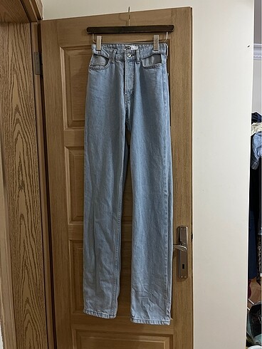 Cep Detaylı Cool Jean