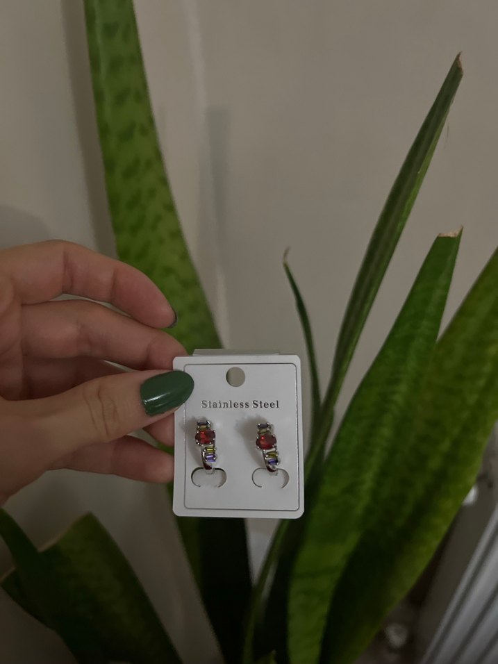 Renkli Boncuklu Mini Çelik Küpe - Görsel 3