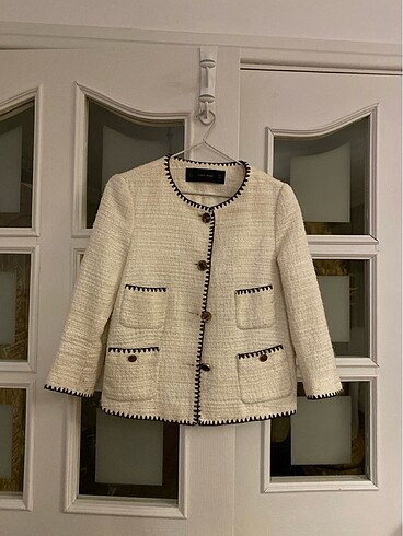 Zara Small beden ceket kırık beyaz bembeyaz değil