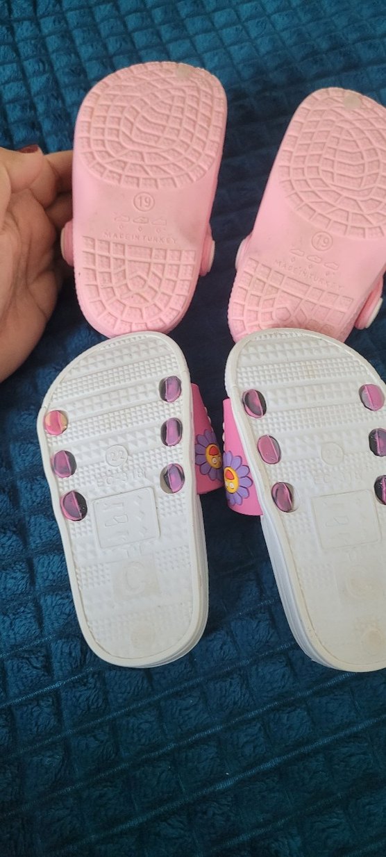 Kız Çocuk Pembe Renkli Velcro Bantlı Terlik - Görsel 4