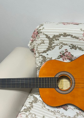 Klasik Kahverengi Gitar