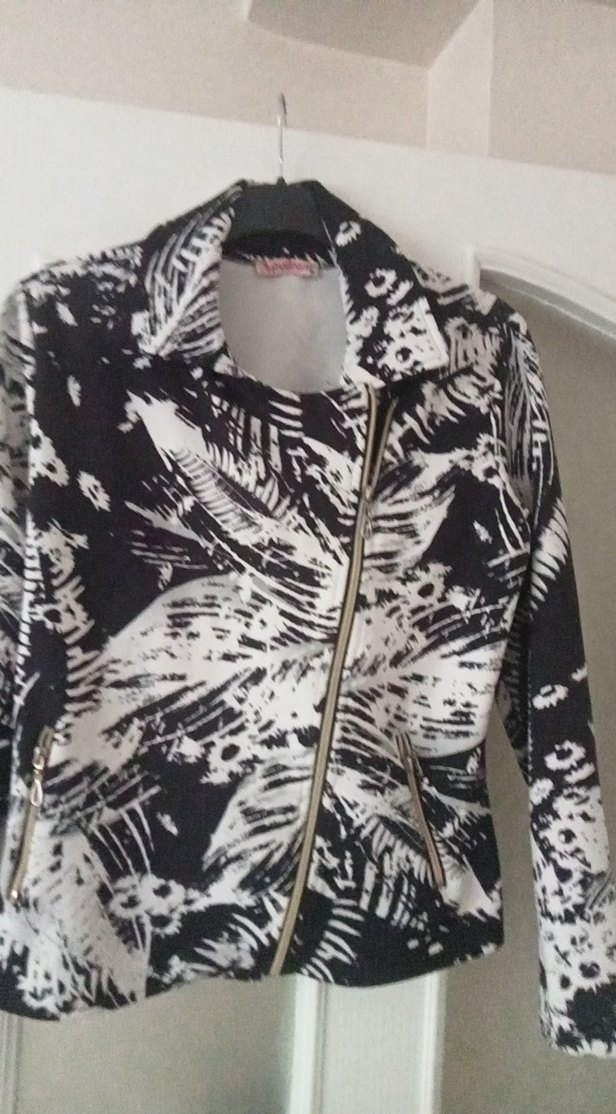 Kadın Siyah Beyaz Desenli Fermuarlı Ceket - Görsel 3