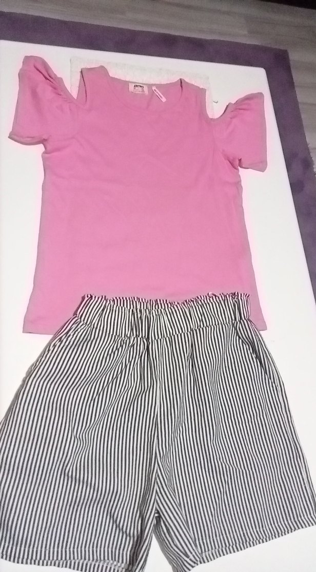 Kız Çocuk Çizgili Pileli Şort ve Koton omuzu açık kısakollu - Görsel 5