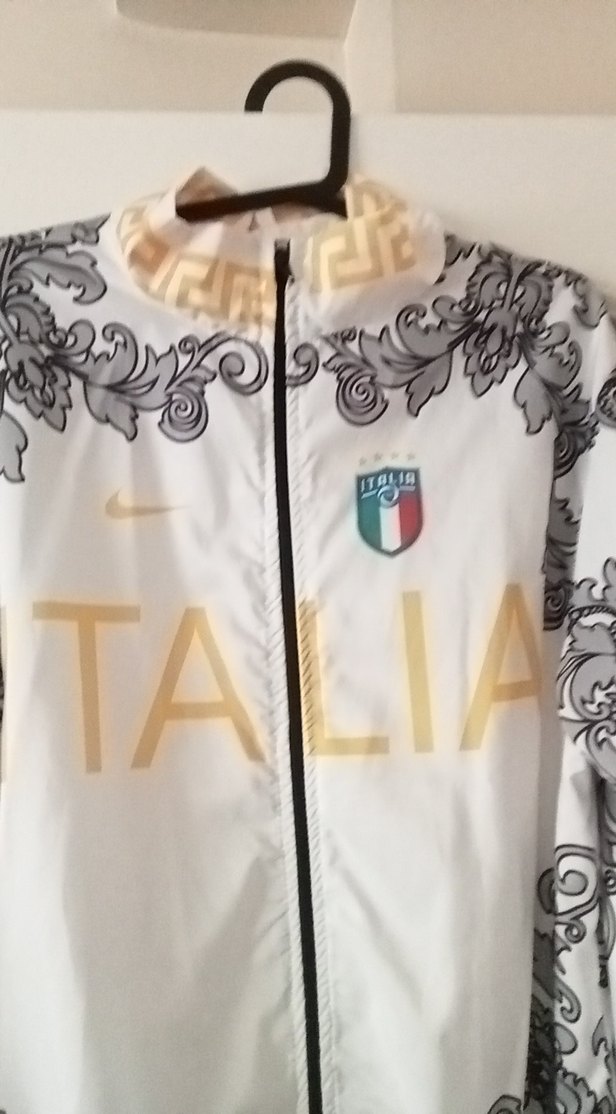 Beyaz Baskılı Kadın Spor Ceket yağmurluk tarzı - Görsel 4