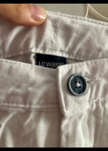 Beyaz Keten Rahat Kesim Mini Şort - Görsel 5