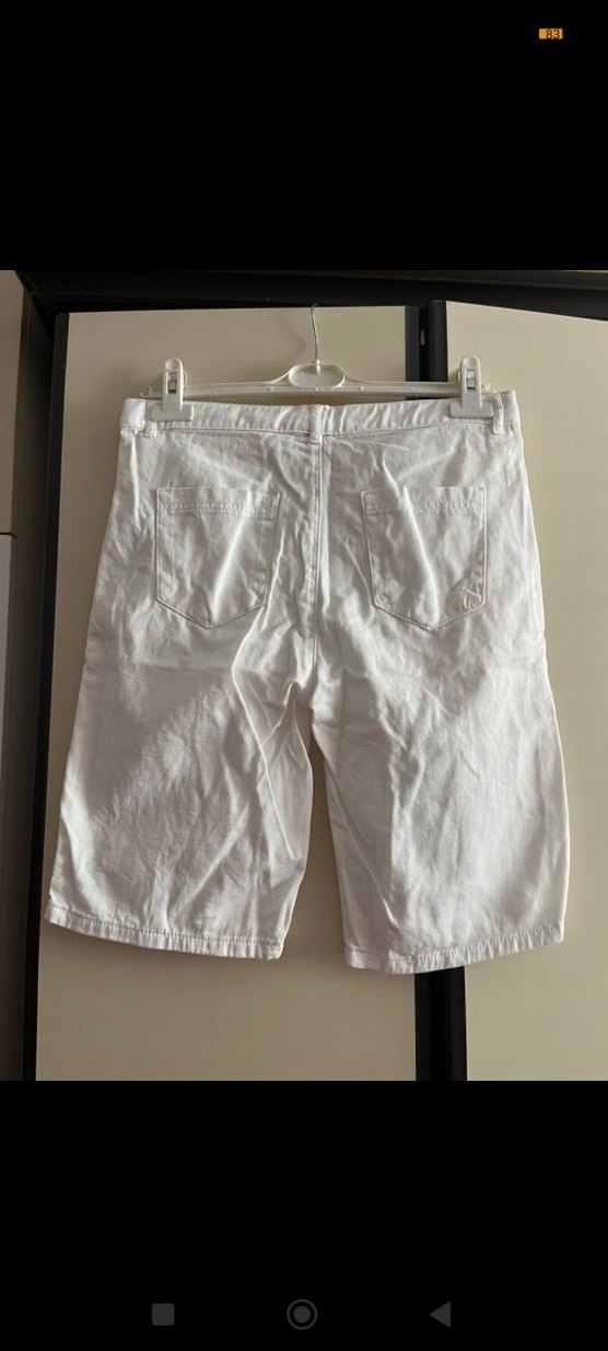 Beyaz Keten Rahat Kesim Mini Şort - Görsel 4