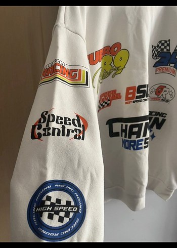 Beyaz Baskılı Detaylı Oversize Sweatshirt - Görsel 3