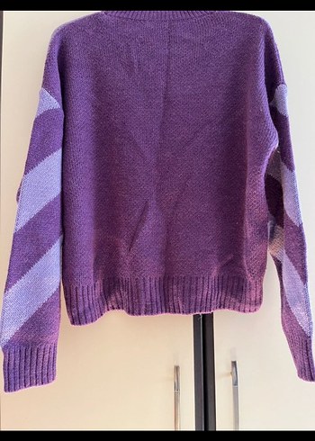 Mor Bağlamalı Desenli Örgü Kadın Kazak - Görsel 3