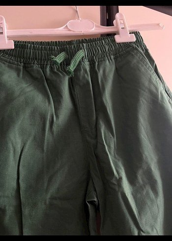 Keten Loose Fit Koyu Yeşil Şort - Görsel 3