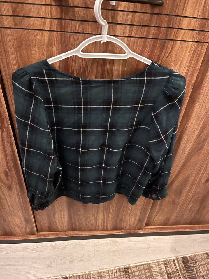 Düğmeli, V Yaka, Ekose Desenli Kadın Gömlek - Görsel 2