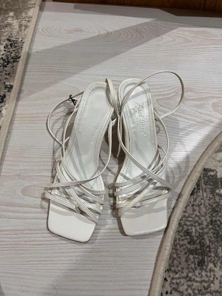 Beyaz Topuklu Kadın Sandalet - Görsel 2